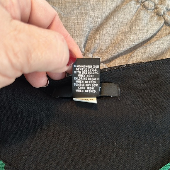 Alfani size small beautiful leaf tunic top 💚 - Picture 6 of 11